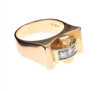 1940'S 18CT GOLD DIAMOND RING at Ross's Online Art Auctions