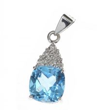 9CT WHITE GOLD TOPAZ AND DIAMOND PENDANT at Ross's Online Art Auctions