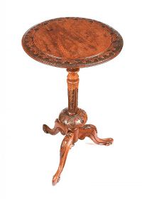 VICTORIAN WALNUT LAMP TABLE at Ross's Online Art Auctions