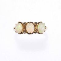 GOLD & OPAL THREE STONE RING at Ross's Online Art Auctions