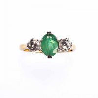 GOLD, EMERALD & DIAMOND RING at Ross's Online Art Auctions