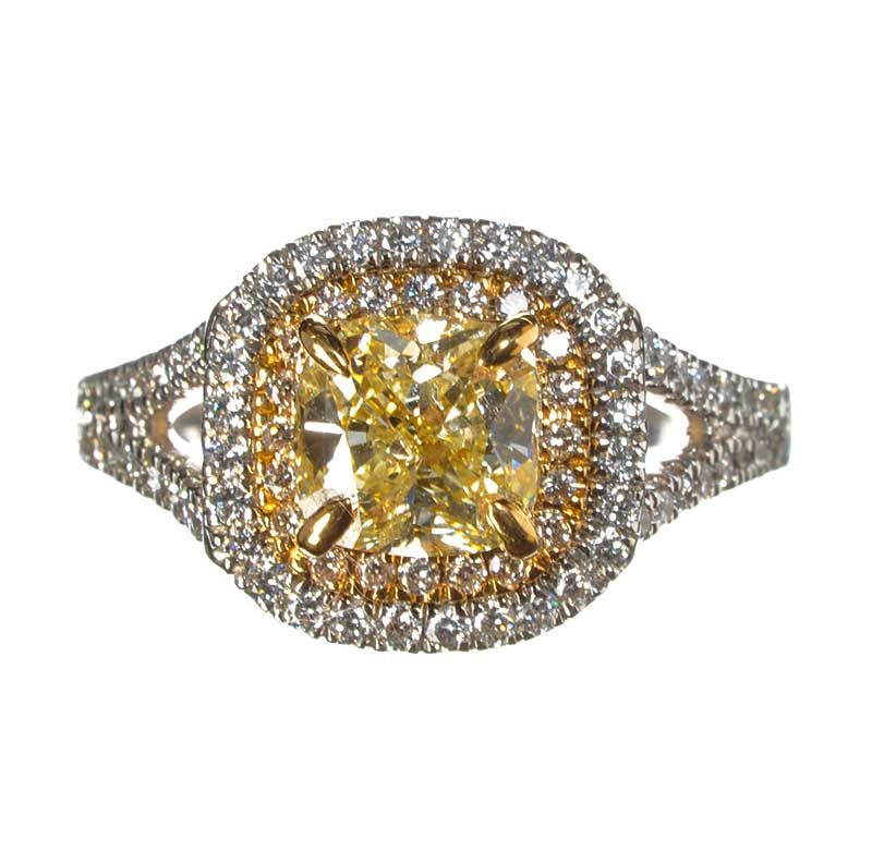 18CT WHITE GOLD AND YELLOW DIAMOND RING at Ross's Online Art Auctions