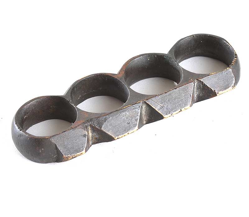 WORLD WAR I KNUCKLE DUSTER at Ross's Online Art Auctions