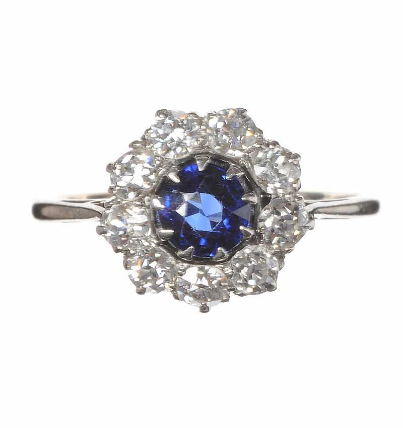 18CT WHITE GOLD, PLATINUM, SAPPHIRE AND DIAMOND CLUSTER RING