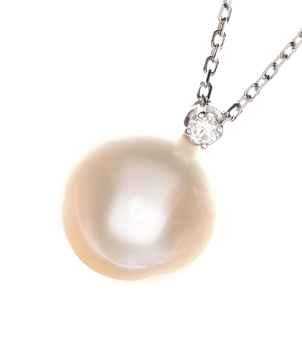 18CT WHITE GOLD PEARL AND DIAMOND NECKLACE at Ross's Online Art Auctions