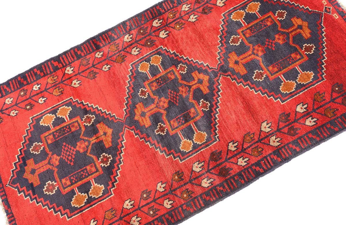 AFGHAN RUG at Ross's Online Art Auctions