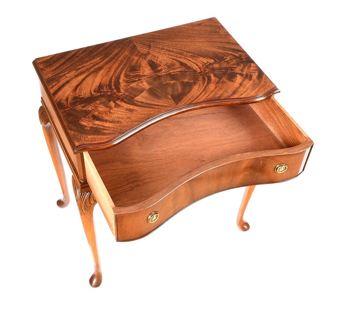 MAHOGANY SIDE TABLE at Ross's Online Art Auctions