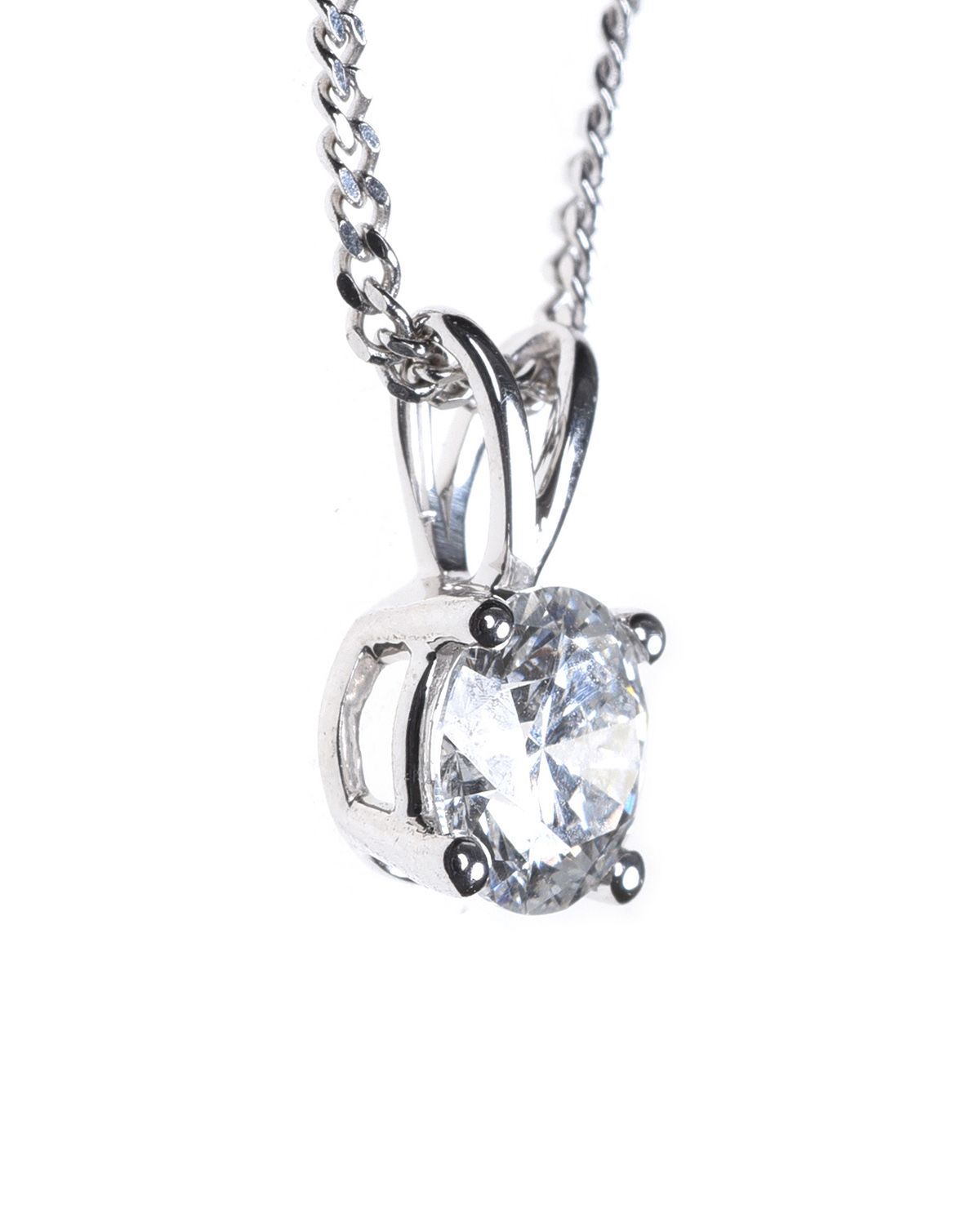 9CT WHITE GOLD DIAMOND NECKLACE at Ross's Online Art Auctions