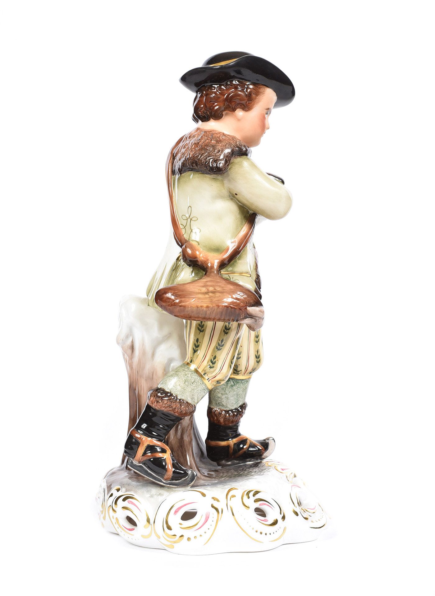ROYAL CROWN DERBY FIGURE at Ross's Online Art Auctions